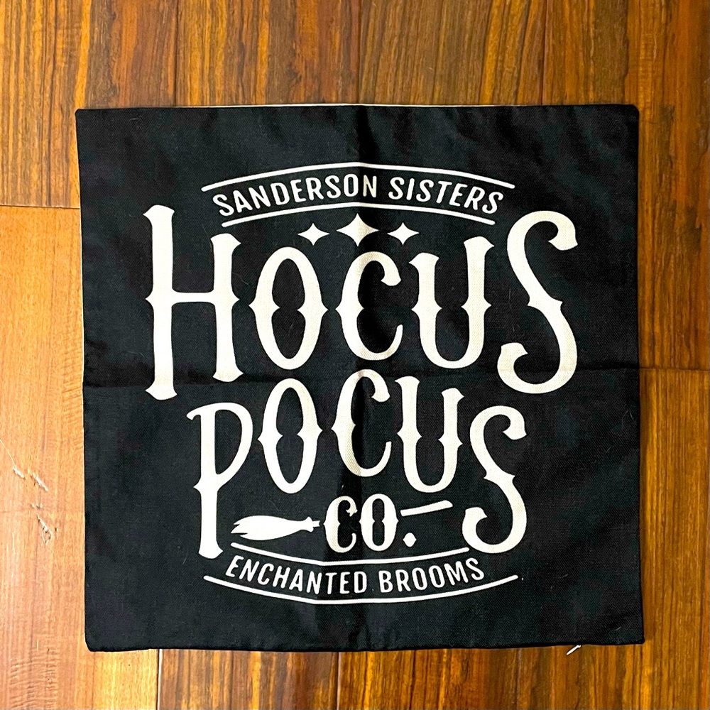 Hocus Pocus 20x20 Indoor Skeleton Pillow Covers 🧙 - 2
